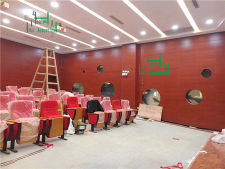 广州记录片中心报告厅槽木孔木吸音板项目
